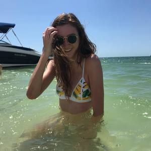 Meet your Posher, Anna